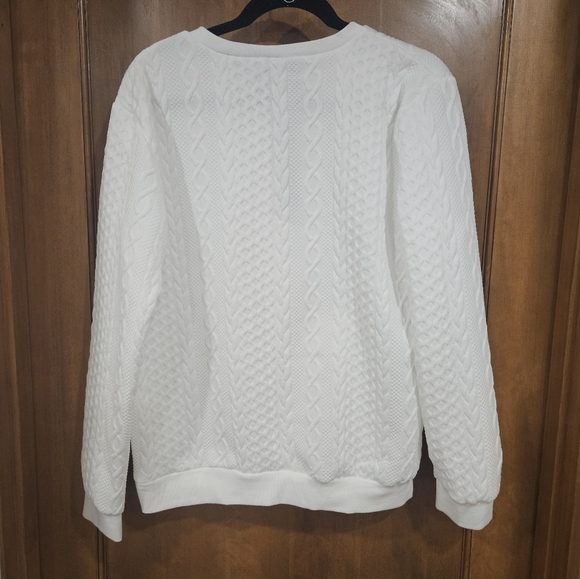 Pullover - Picture 3 of 3